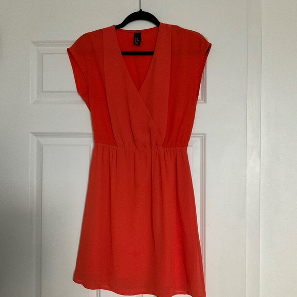 Dress - Picture 1 of 2